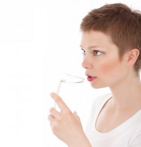How Drinking Water Can Keep You Looking Good