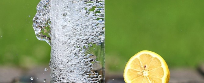 Why Drinking Lemon Water is Healthy