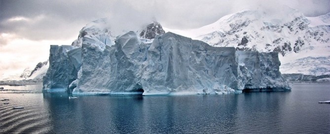 UAE to Fight Impending Drought by Dragging an Iceberg from Antarctica