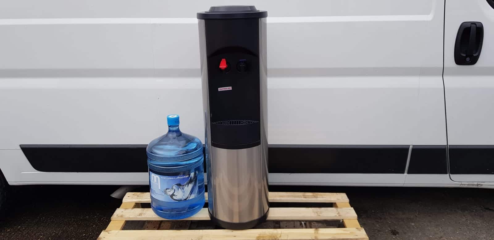 What Are the Benefits of a Water Dispenser?