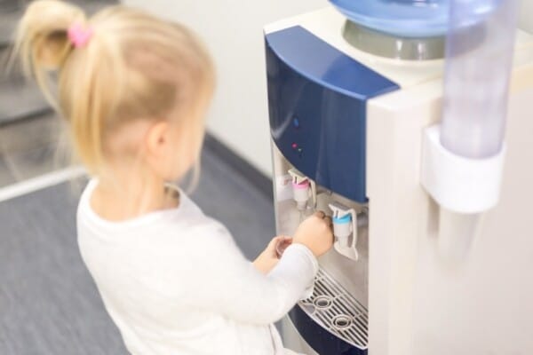 Bottled water coolers are an user-friendly and sustainable solution for adults and children
